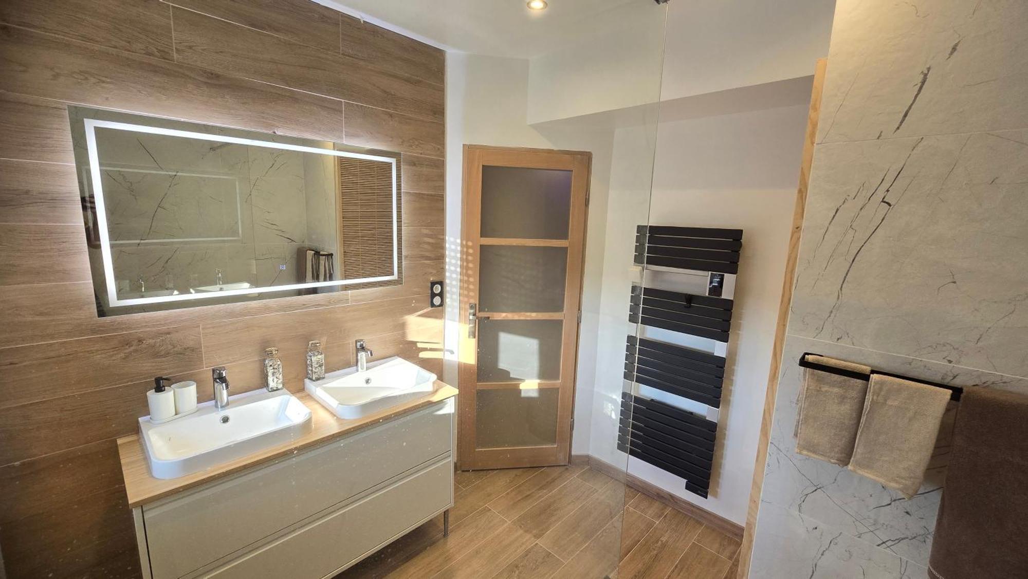 Arkana, Appartement Avec 2 Places De Parking 돌 외부 사진